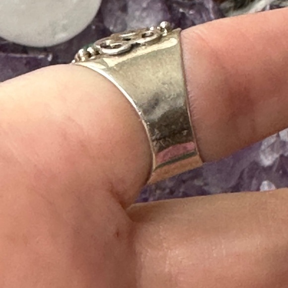 Black onyx bold sterling silver ring - Picture 5 of 11